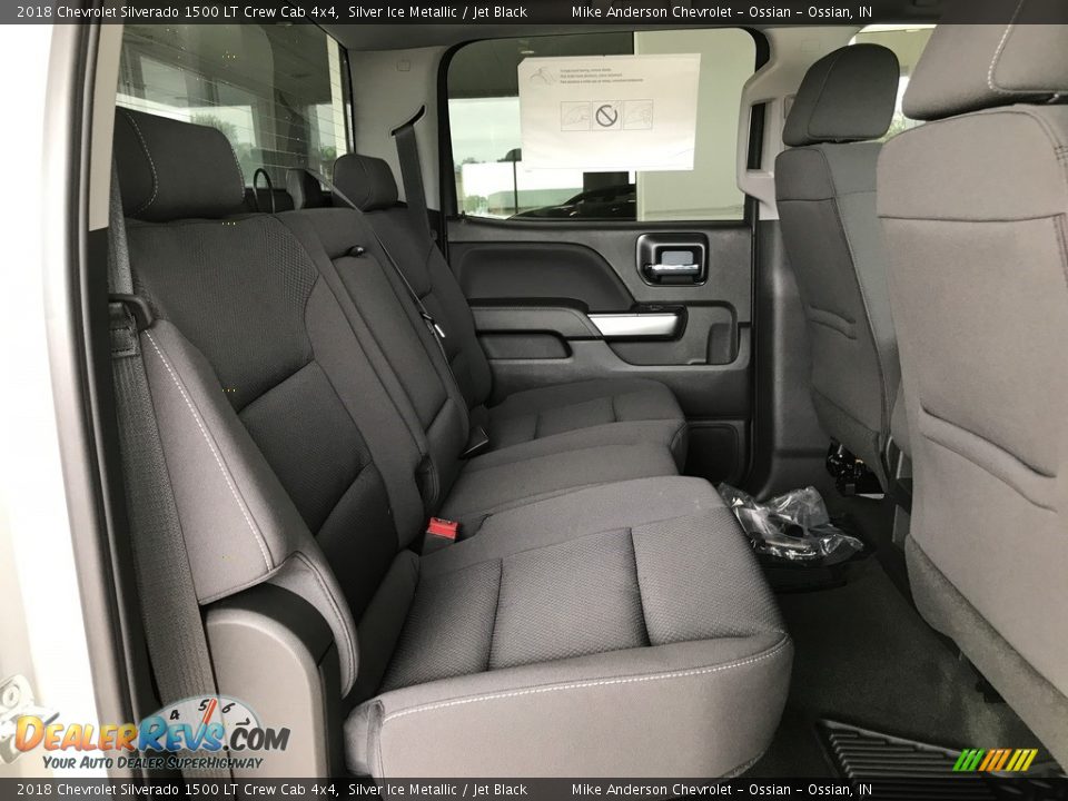 2018 Chevrolet Silverado 1500 LT Crew Cab 4x4 Silver Ice Metallic / Jet Black Photo #6