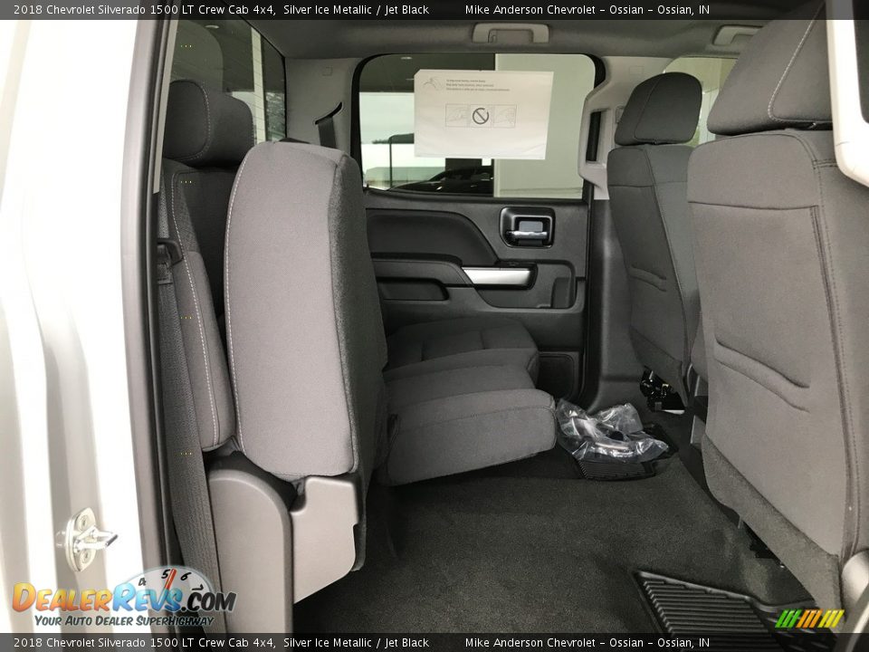 2018 Chevrolet Silverado 1500 LT Crew Cab 4x4 Silver Ice Metallic / Jet Black Photo #7