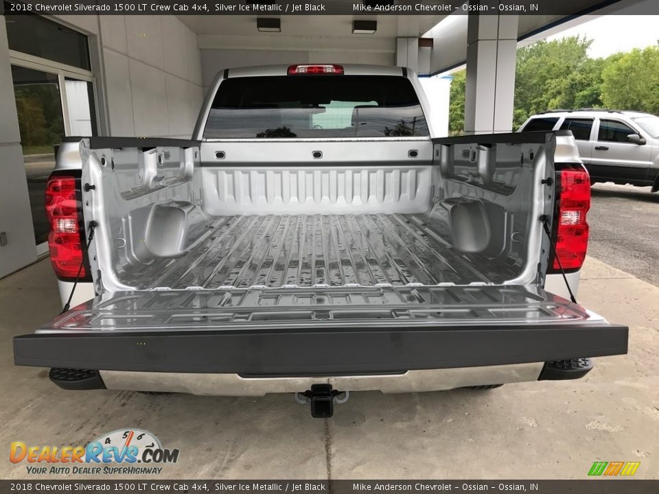 2018 Chevrolet Silverado 1500 LT Crew Cab 4x4 Silver Ice Metallic / Jet Black Photo #10
