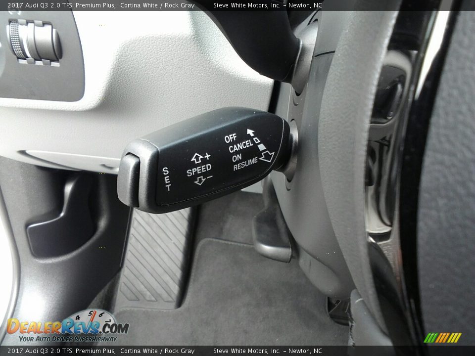 Controls of 2017 Audi Q3 2.0 TFSI Premium Plus Photo #16
