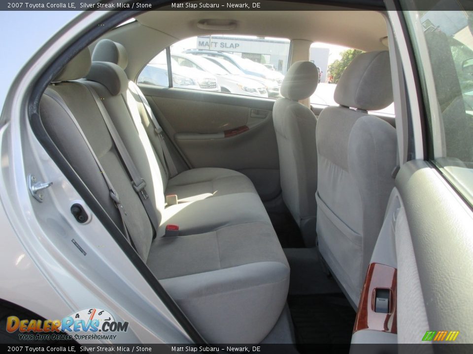2007 Toyota Corolla LE Silver Streak Mica / Stone Photo #19