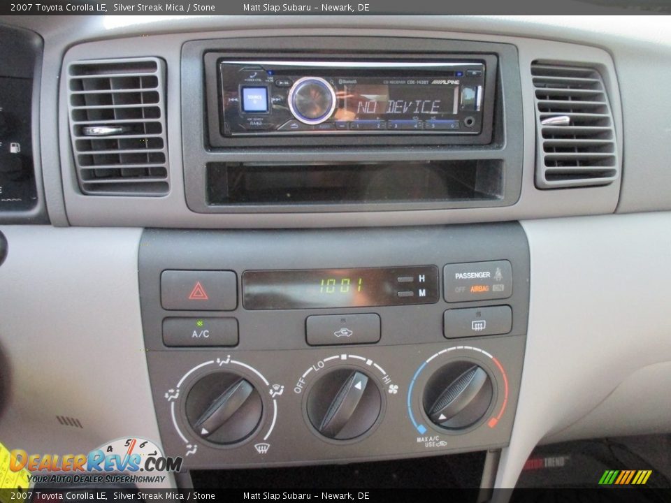 2007 Toyota Corolla LE Silver Streak Mica / Stone Photo #25