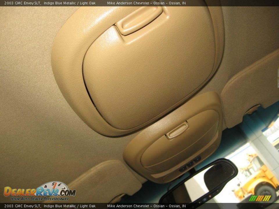 2003 GMC Envoy SLT Indigo Blue Metallic / Light Oak Photo #9
