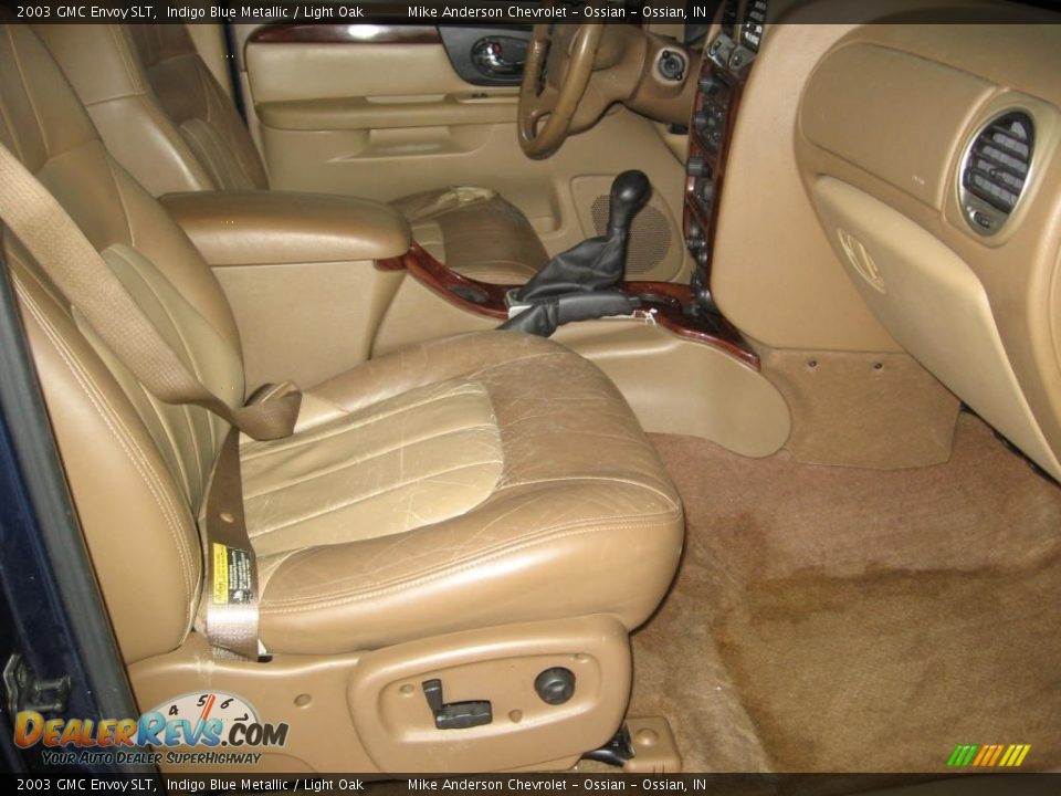 2003 GMC Envoy SLT Indigo Blue Metallic / Light Oak Photo #10