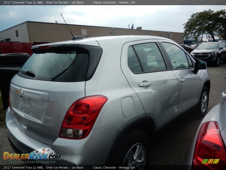 2017 Chevrolet Trax LS AWD Silver Ice Metallic / Jet Black Photo #4