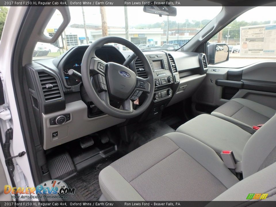 2017 Ford F150 XL Regular Cab 4x4 Oxford White / Earth Gray Photo #13
