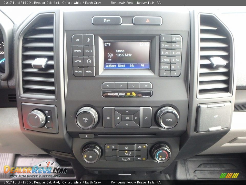 2017 Ford F150 XL Regular Cab 4x4 Oxford White / Earth Gray Photo #18