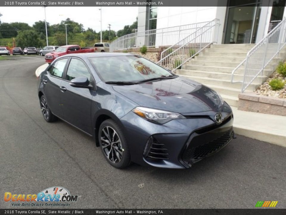Front 3/4 View of 2018 Toyota Corolla SE Photo #1