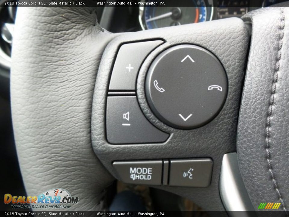 Controls of 2018 Toyota Corolla SE Photo #26