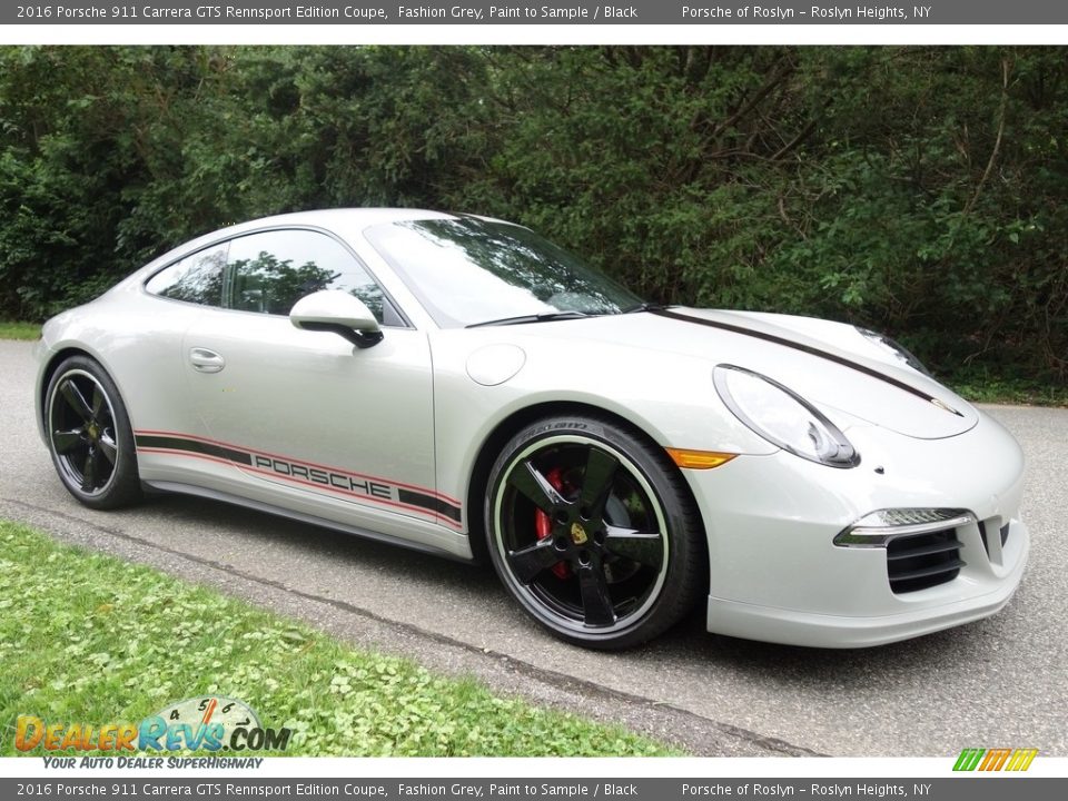Front 3/4 View of 2016 Porsche 911 Carrera GTS Rennsport Edition Coupe Photo #8