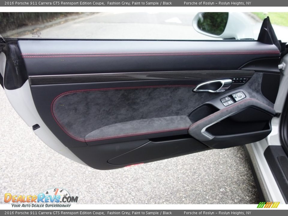 Door Panel of 2016 Porsche 911 Carrera GTS Rennsport Edition Coupe Photo #17