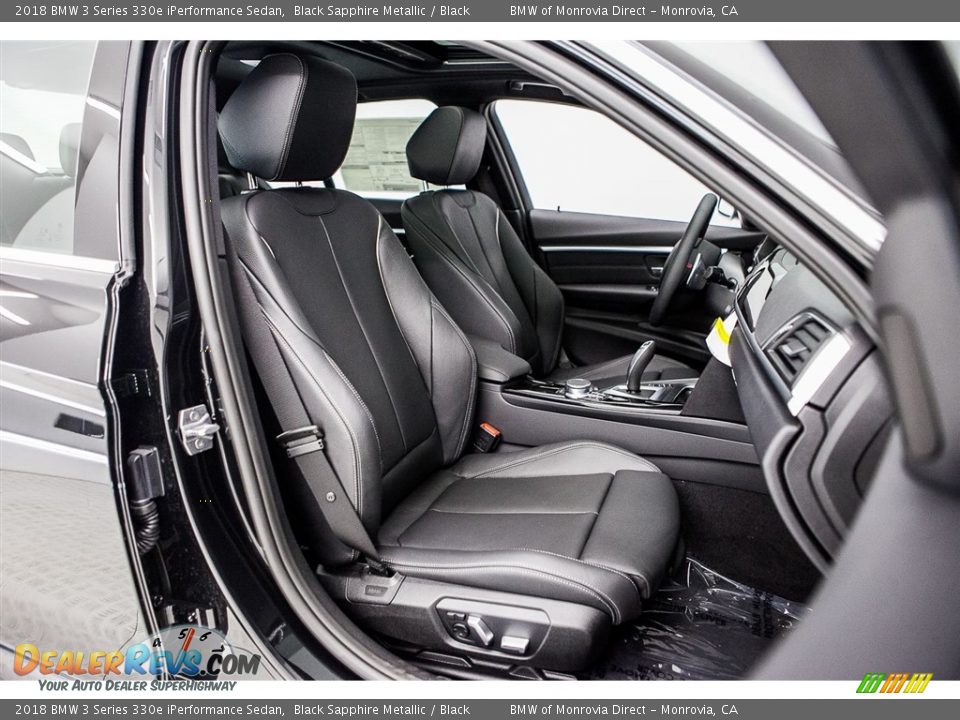 2018 BMW 3 Series 330e iPerformance Sedan Black Sapphire Metallic / Black Photo #2