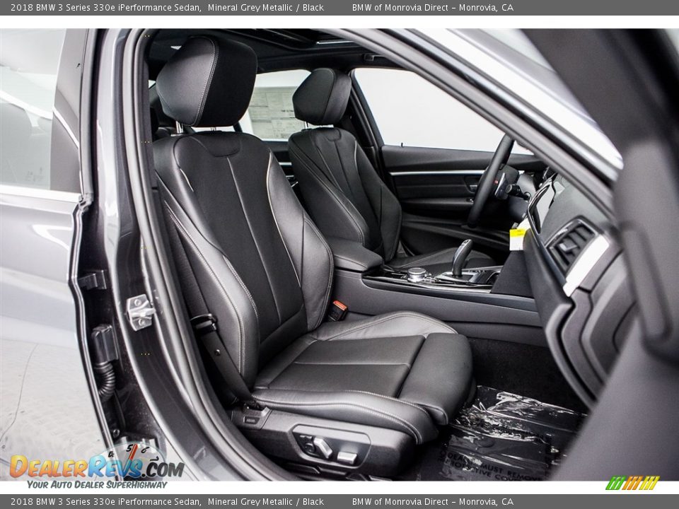 2018 BMW 3 Series 330e iPerformance Sedan Mineral Grey Metallic / Black Photo #2