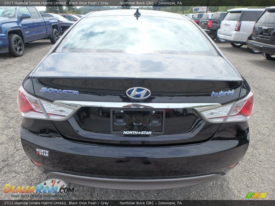 2013 Hyundai Sonata Hybrid Limited Black Onyx Pearl / Gray Photo #10