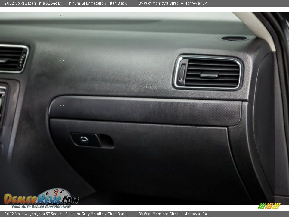 2012 Volkswagen Jetta SE Sedan Platinum Gray Metallic / Titan Black Photo #25