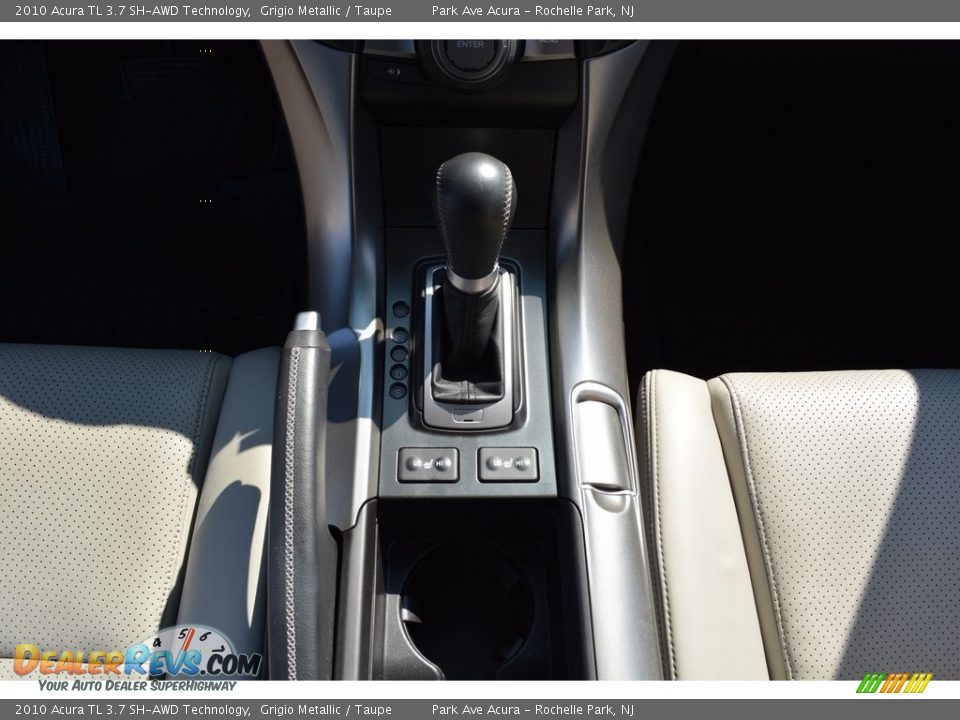 2010 Acura TL 3.7 SH-AWD Technology Grigio Metallic / Taupe Photo #16