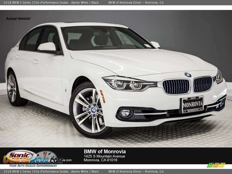 2018 BMW 3 Series 330e iPerformance Sedan Alpine White / Black Photo #1