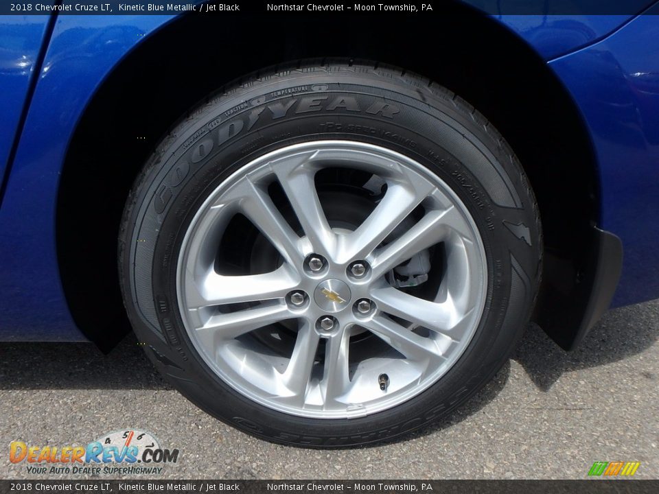 2018 Chevrolet Cruze LT Kinetic Blue Metallic / Jet Black Photo #9