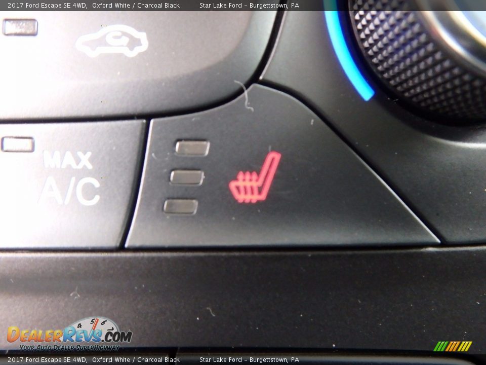 2017 Ford Escape SE 4WD Oxford White / Charcoal Black Photo #17