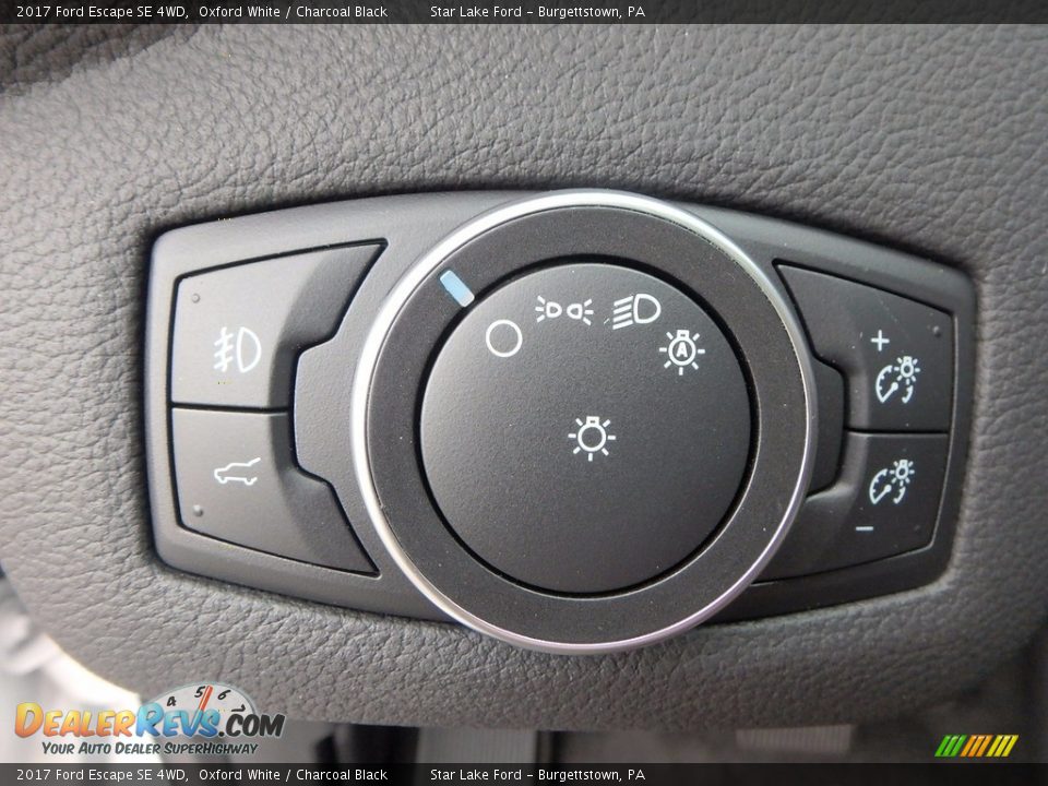 2017 Ford Escape SE 4WD Oxford White / Charcoal Black Photo #19