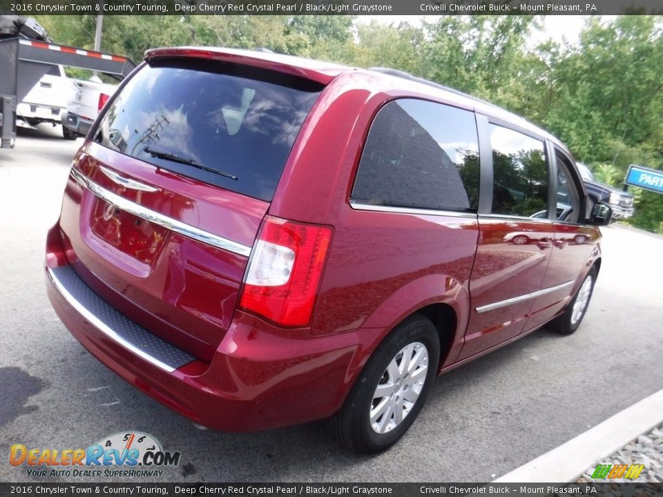 2016 Chrysler Town & Country Touring Deep Cherry Red Crystal Pearl / Black/Light Graystone Photo #7