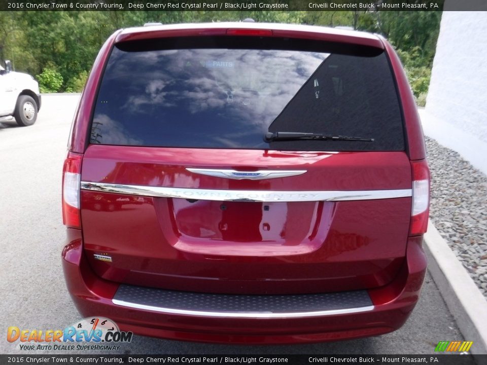2016 Chrysler Town & Country Touring Deep Cherry Red Crystal Pearl / Black/Light Graystone Photo #8
