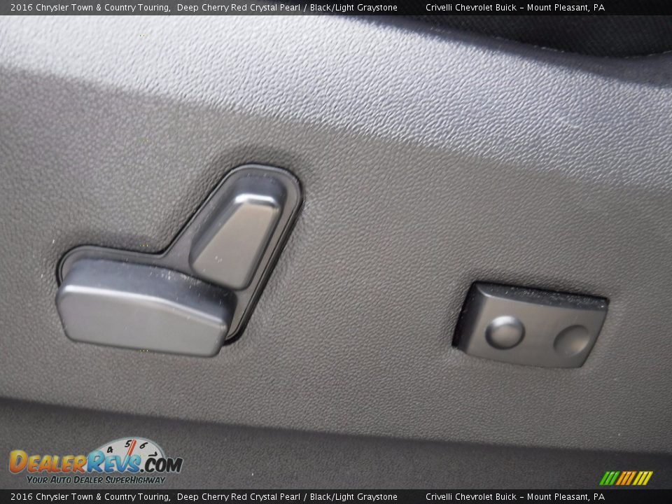 2016 Chrysler Town & Country Touring Deep Cherry Red Crystal Pearl / Black/Light Graystone Photo #16