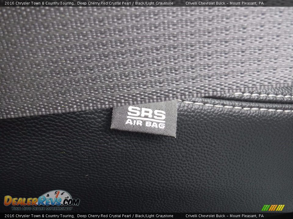 2016 Chrysler Town & Country Touring Deep Cherry Red Crystal Pearl / Black/Light Graystone Photo #17