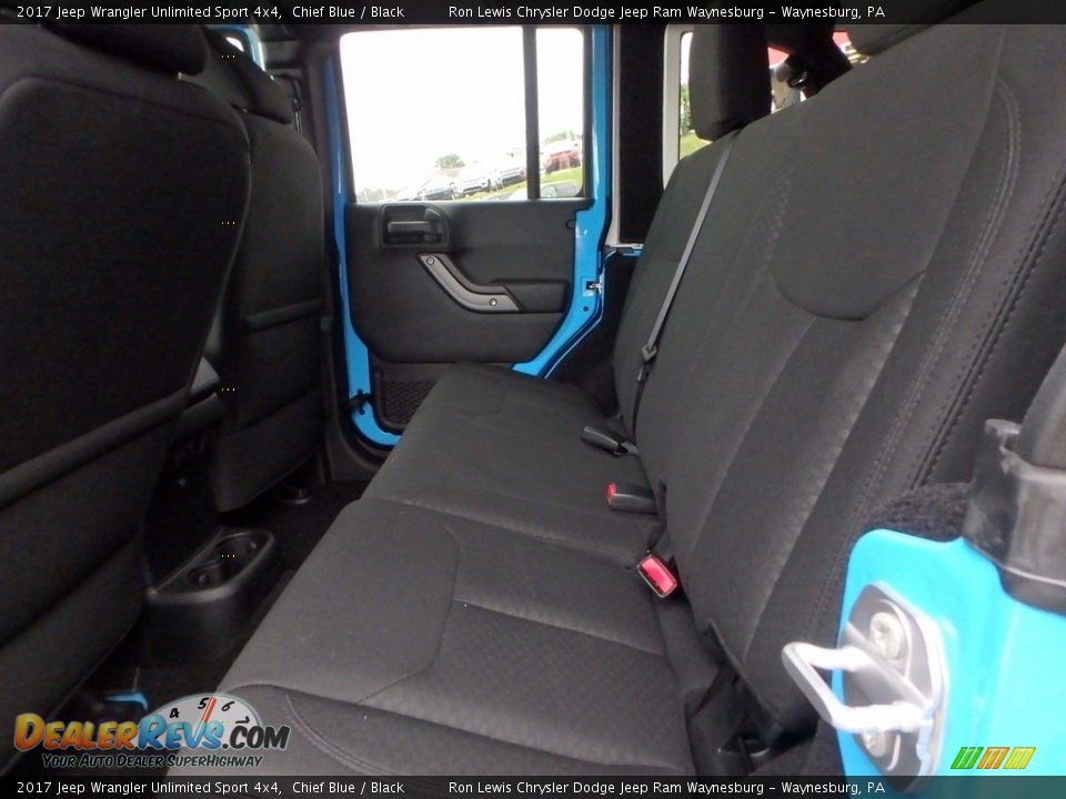 2017 Jeep Wrangler Unlimited Sport 4x4 Chief Blue / Black Photo #11