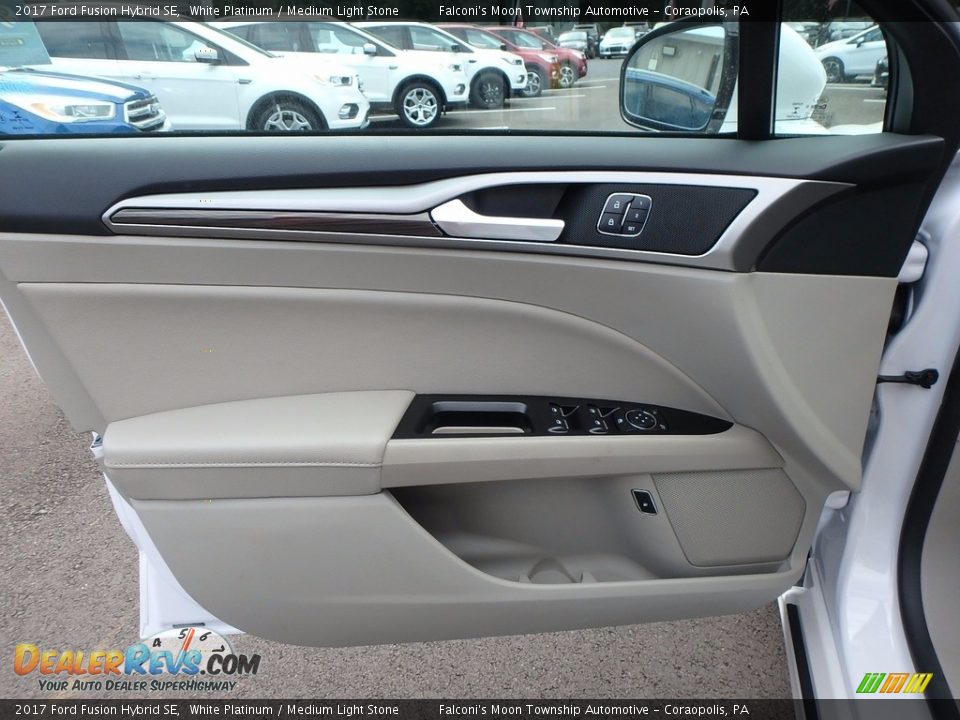 Door Panel of 2017 Ford Fusion Hybrid SE Photo #10