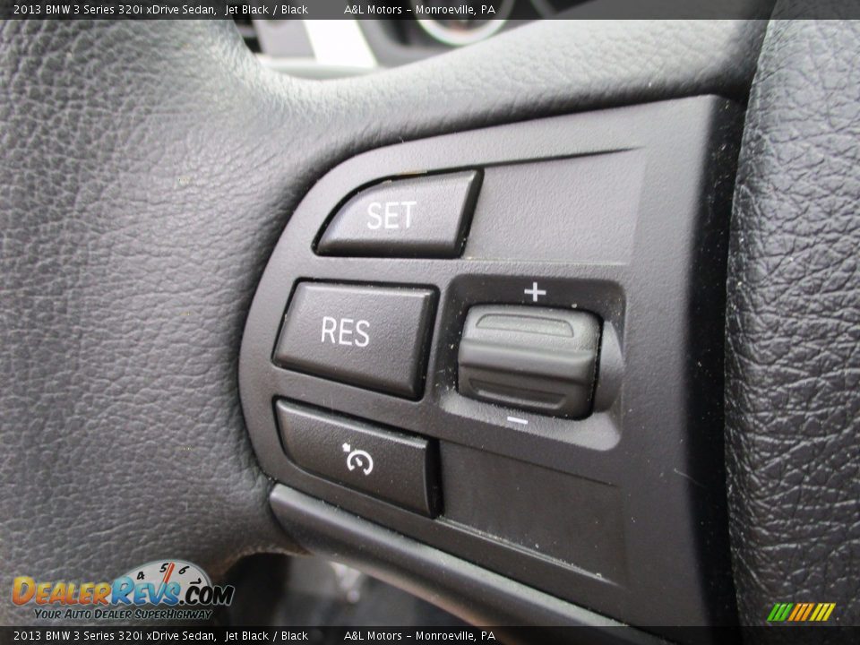 2013 BMW 3 Series 320i xDrive Sedan Jet Black / Black Photo #18