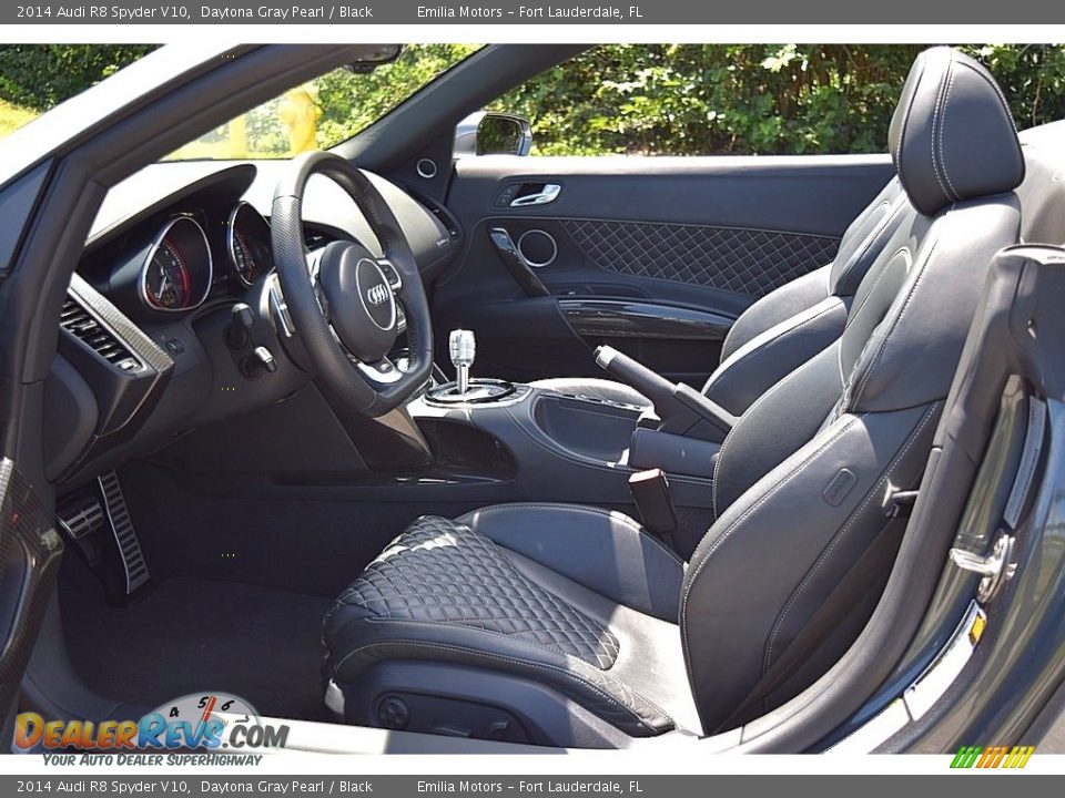 Front Seat of 2014 Audi R8 Spyder V10 Photo #23