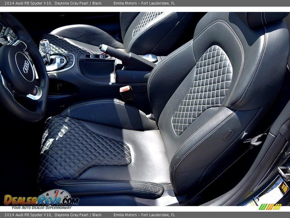 Front Seat of 2014 Audi R8 Spyder V10 Photo #29