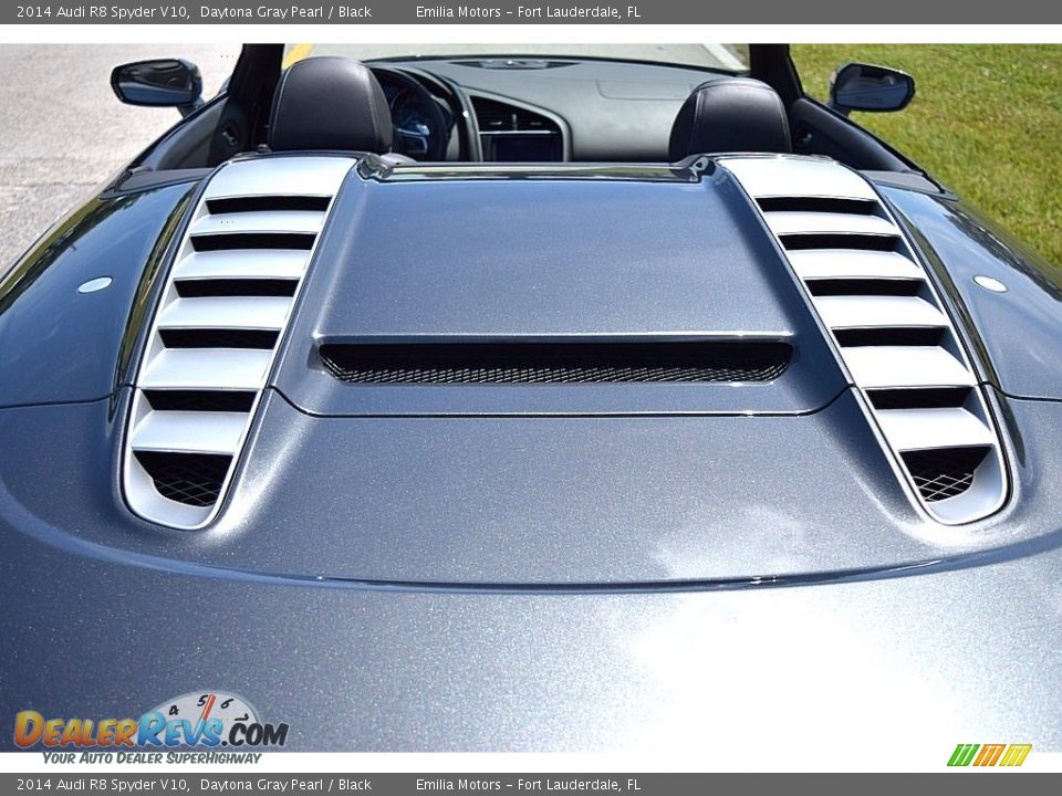 2014 Audi R8 Spyder V10 Daytona Gray Pearl / Black Photo #42