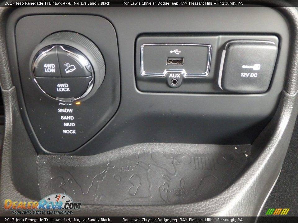 2017 Jeep Renegade Trailhawk 4x4 Mojave Sand / Black Photo #18