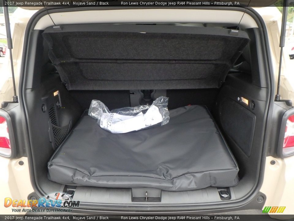 2017 Jeep Renegade Trailhawk 4x4 Mojave Sand / Black Photo #19