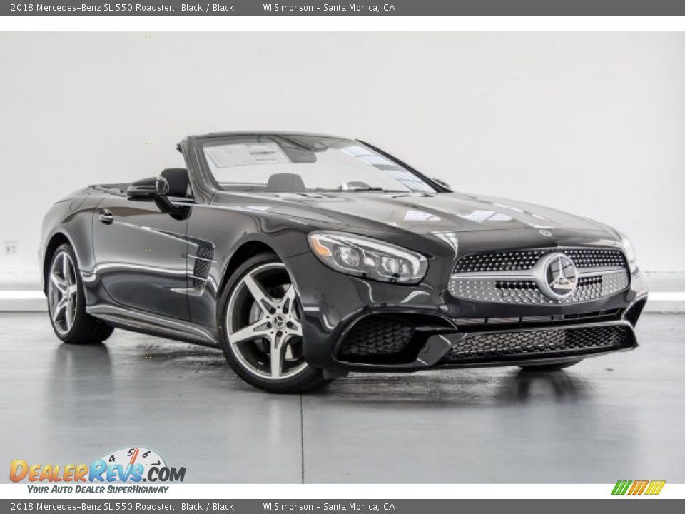 Front 3/4 View of 2018 Mercedes-Benz SL 550 Roadster Photo #11