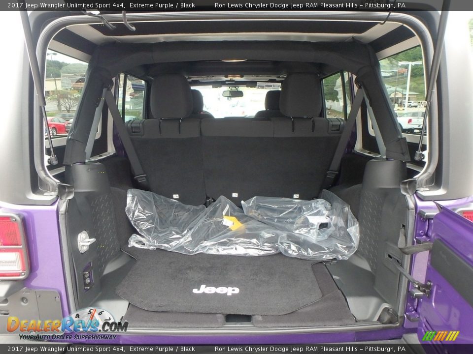 2017 Jeep Wrangler Unlimited Sport 4x4 Trunk Photo #19