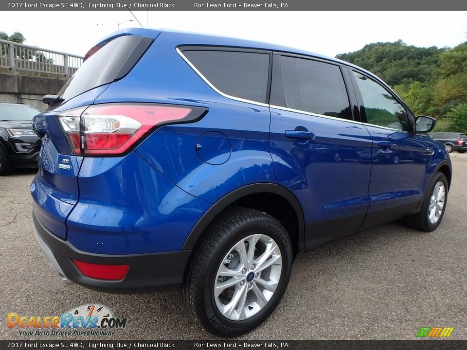 2017 Ford Escape SE 4WD Lightning Blue / Charcoal Black Photo #2