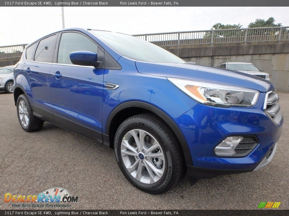 2017 Ford Escape SE 4WD Lightning Blue / Charcoal Black Photo #9