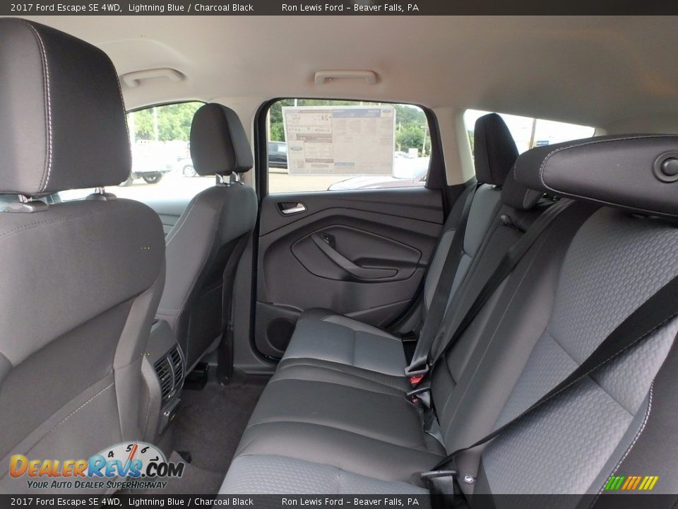 2017 Ford Escape SE 4WD Lightning Blue / Charcoal Black Photo #12