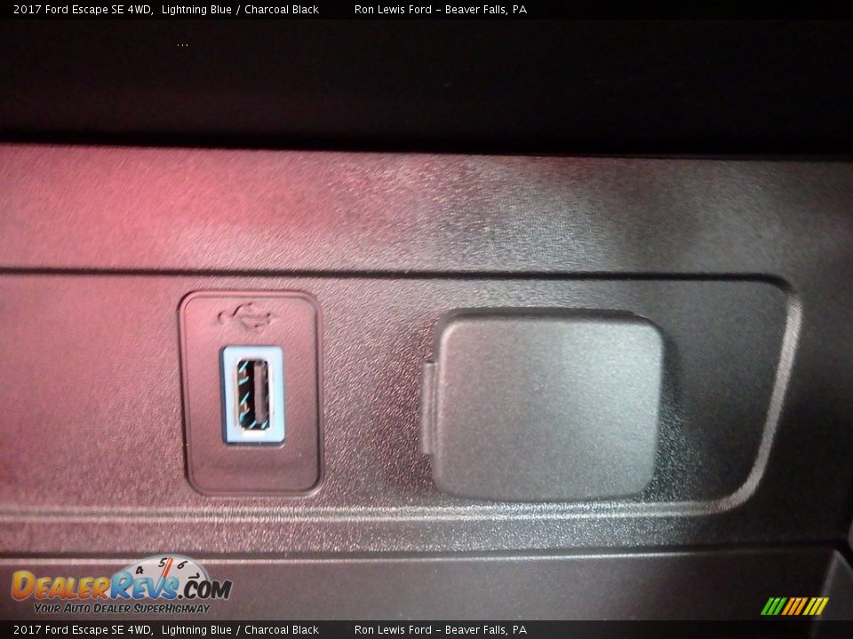 2017 Ford Escape SE 4WD Lightning Blue / Charcoal Black Photo #19