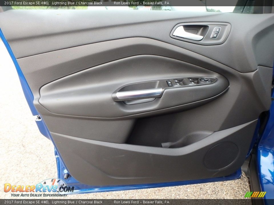 2017 Ford Escape SE 4WD Lightning Blue / Charcoal Black Photo #14