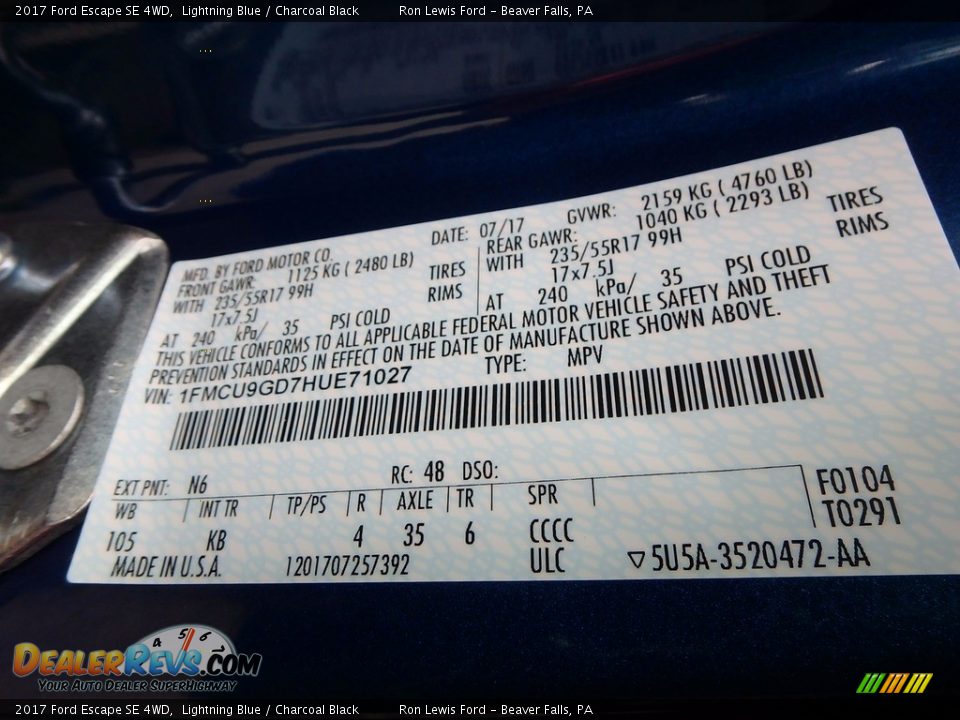 2017 Ford Escape SE 4WD Lightning Blue / Charcoal Black Photo #15