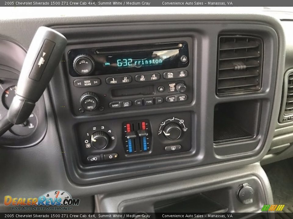 2005 Chevrolet Silverado 1500 Z71 Crew Cab 4x4 Summit White / Medium Gray Photo #12