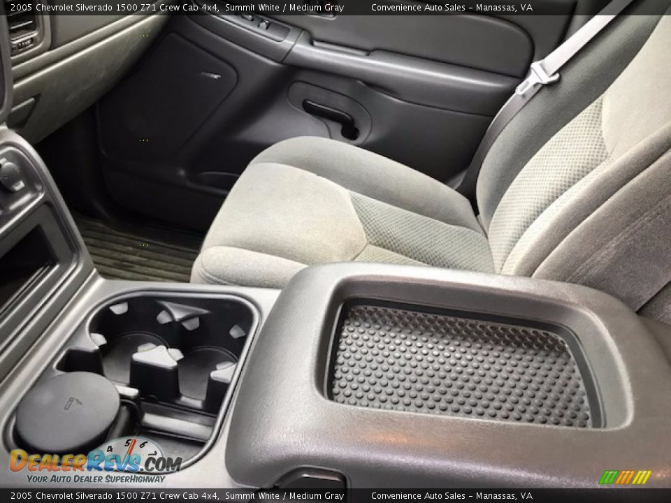 2005 Chevrolet Silverado 1500 Z71 Crew Cab 4x4 Summit White / Medium Gray Photo #15