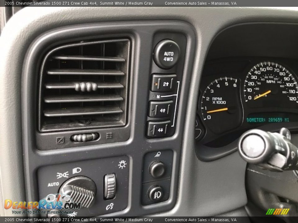 2005 Chevrolet Silverado 1500 Z71 Crew Cab 4x4 Summit White / Medium Gray Photo #17