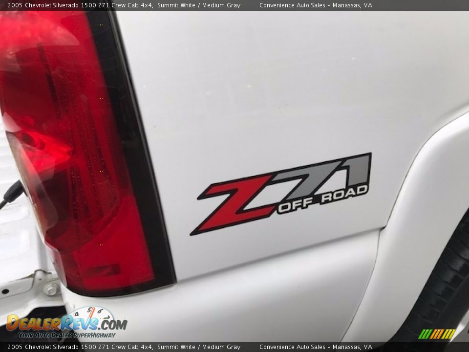 2005 Chevrolet Silverado 1500 Z71 Crew Cab 4x4 Summit White / Medium Gray Photo #24