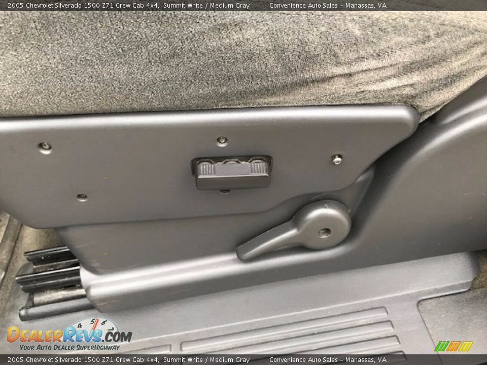 2005 Chevrolet Silverado 1500 Z71 Crew Cab 4x4 Summit White / Medium Gray Photo #25