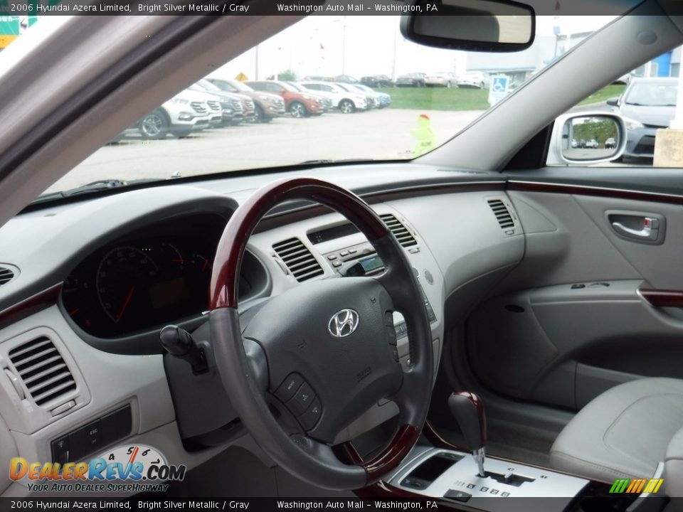 2006 Hyundai Azera Limited Bright Silver Metallic / Gray Photo #13